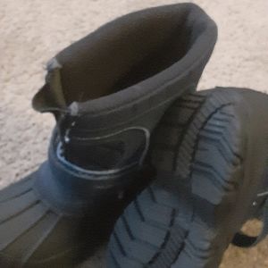 Kids boots
